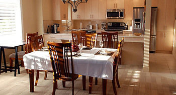 Rosewood Estates Apartment *