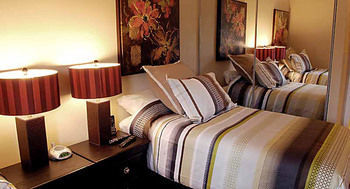 Rosewood Estates Apartment *